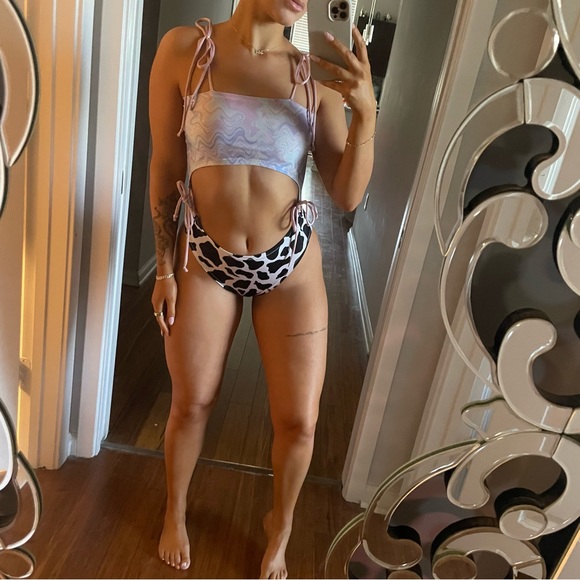 Glitter Romance | Trippy Space Cowgirl Cutout Bodysuit - Picture 3 of 6